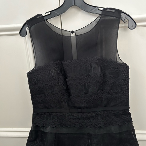 Stunning full length gown! - Picture 4 of 7